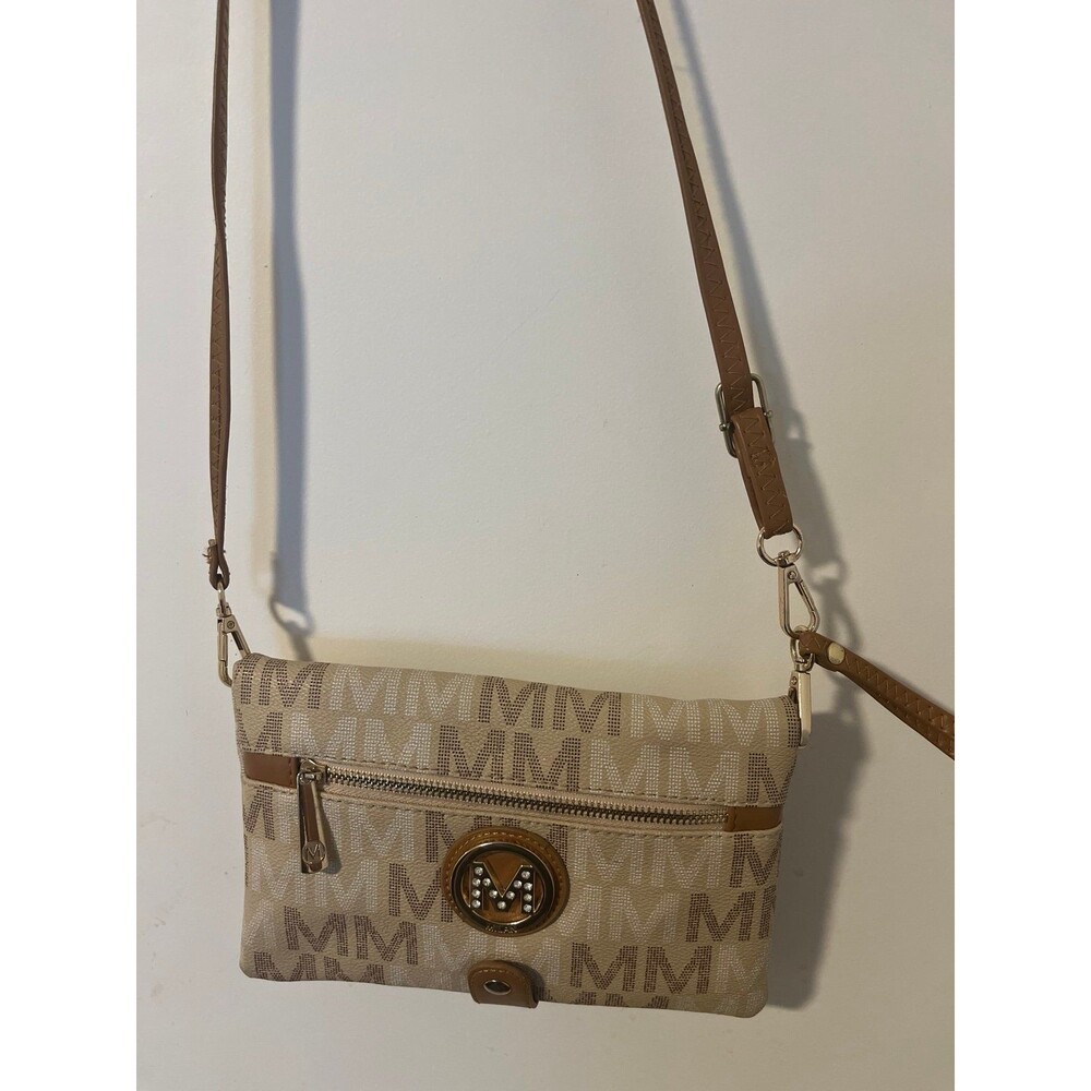 MM monogram Crossbody bag with wristlet and zip pocket M11